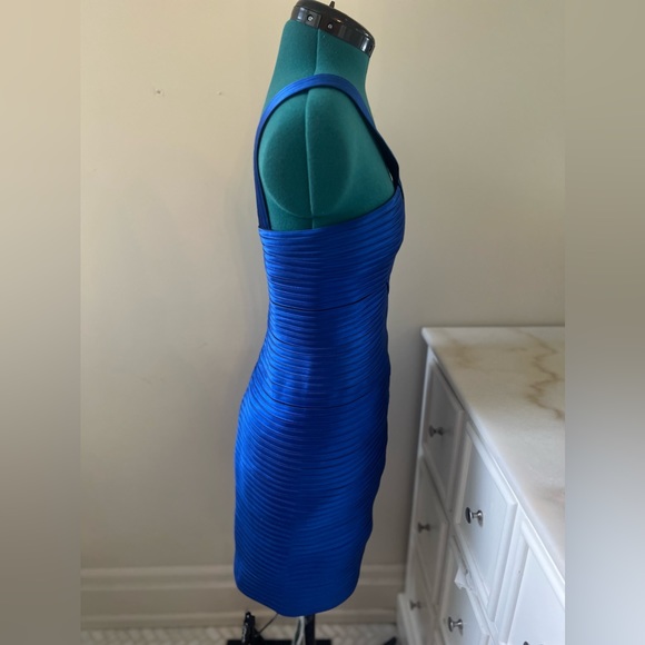 *New* BCBG Maxazria One Shoulder Dress (Blue, US 6) with Tag - Picture 2 of 3